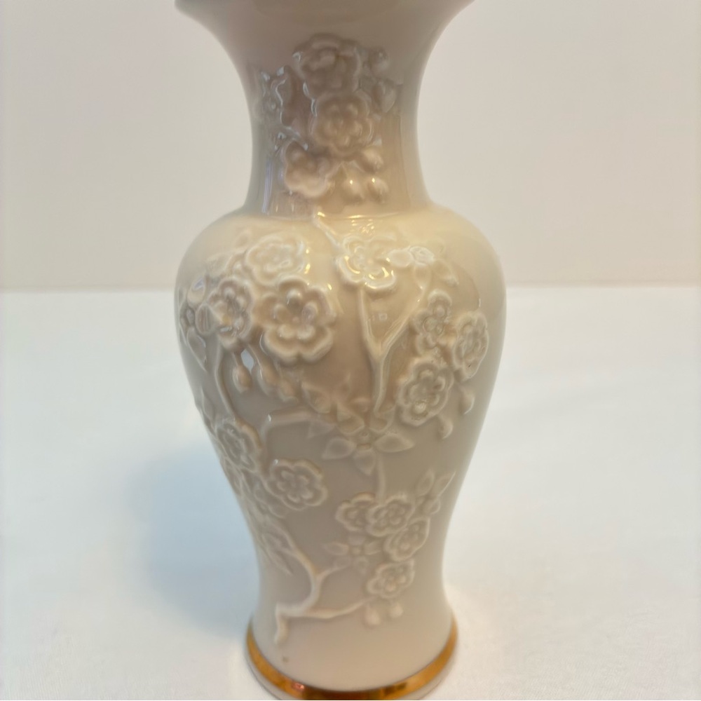 Lenox Ming Blossom Vase - Picture 2 of 6